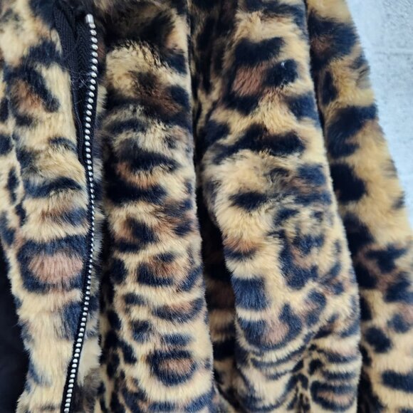 NWT A New Day Women's Faux Fur Leopard Print Zip Jacket Small - Picture 5 of 7